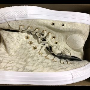 Gold streaked over cream Converse Women’s size 9